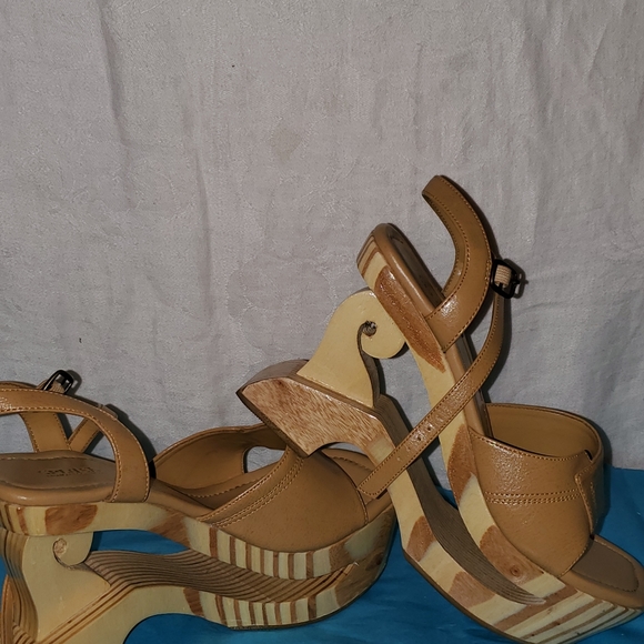 Splash Shoes - Splash Wooden Wedges